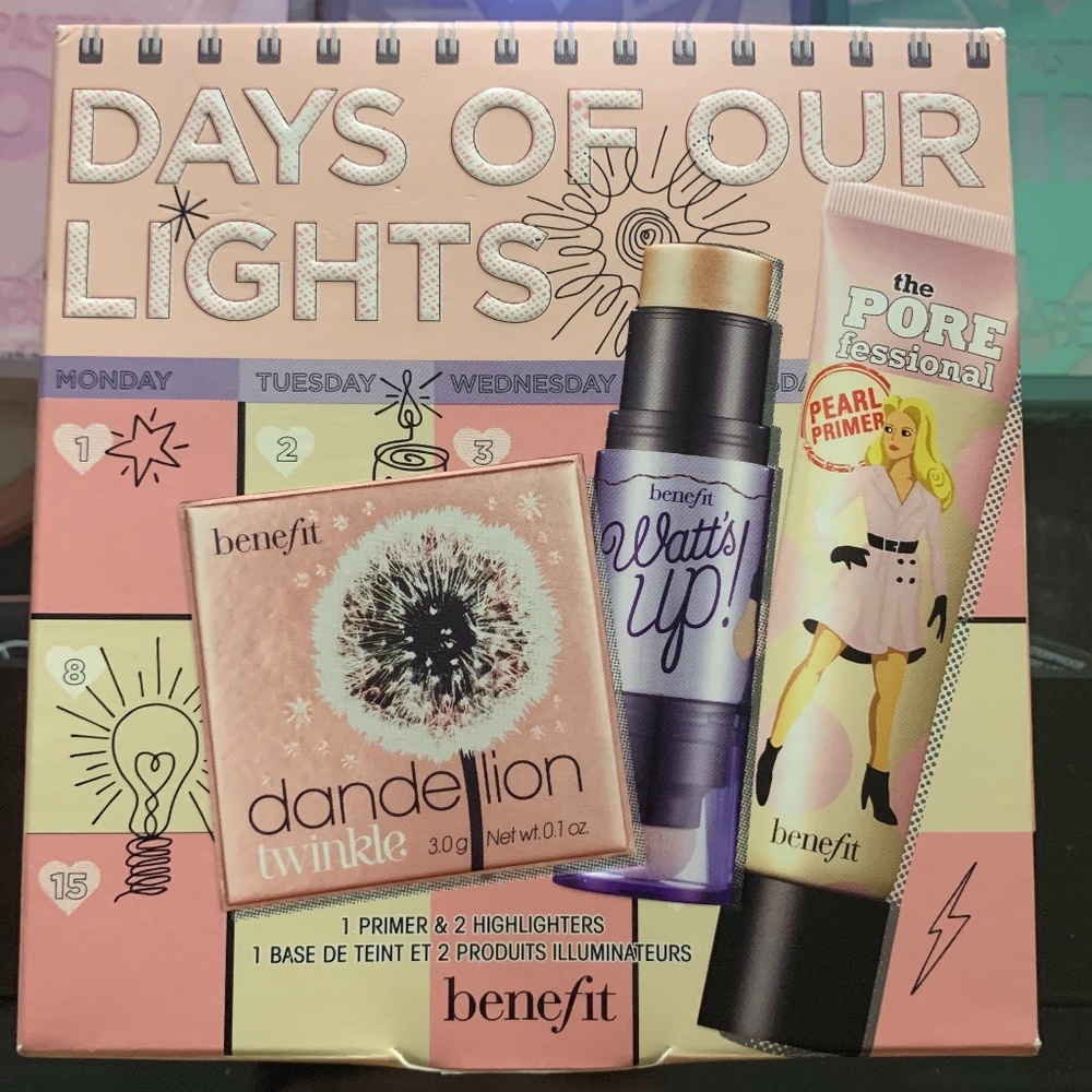 BNIB Benefit Cosmetics - 3 Piece Set
